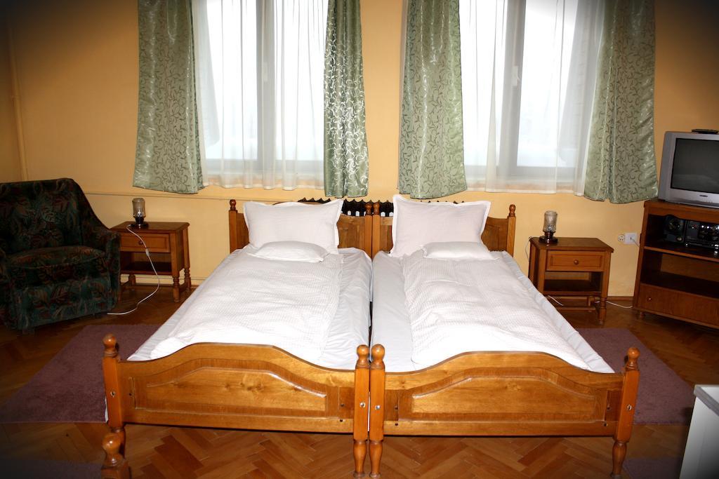 Hotel Tivoli Sovata Pokój zdjęcie